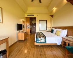 Acron Candolim Regina