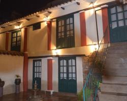 Casa Solariega Hostal B&B