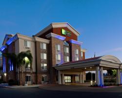 Holiday Inn Express Fresno South, an IHG Hotel