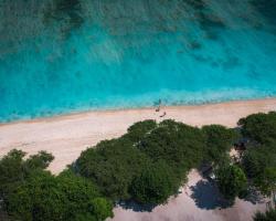 Gili Teak Beach Front Resort