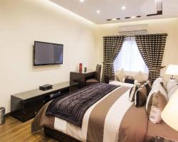 Royaute Luxury Suites and Hotel Gulberg Lahore