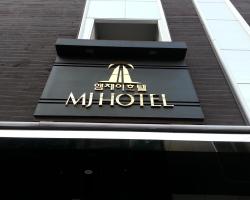 MJ Hotel