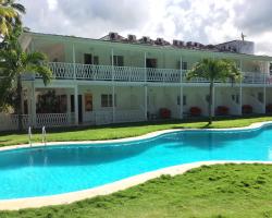 Las Cayenas Beach Hotel