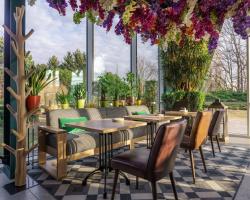 Holiday Inn Hotel Brussels Airport by IHG