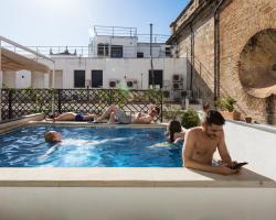 Oasis Backpackers' Hostel Sevilla & Coworking