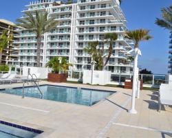 Grand Beach Hotel Surfside West