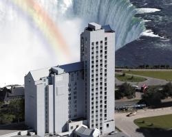 The Oakes Hotel Overlooking the Falls