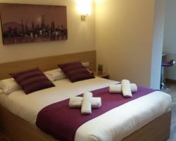 Hostal Barcelona Travel