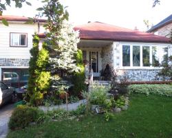 North York BB Bed & Breakfast