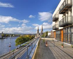 Highland Apartments by Mansley