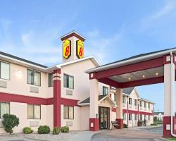 Super 8 by Wyndham Omaha Eppley Airport/Carter Lake