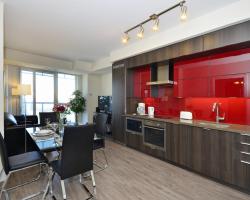 Atlas Suites - CN Tower & Convention Centre Toronto