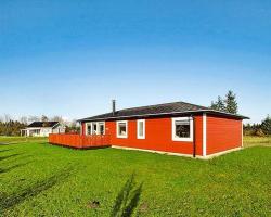 Three-Bedroom Holiday home in Hovborg 3