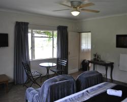 Drakensberg Bush Lodge