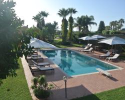 Villa Carlotta Resort