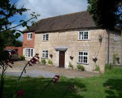 B&B Brookside Cottage