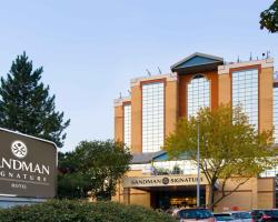 Sandman Signature London Gatwick Hotel