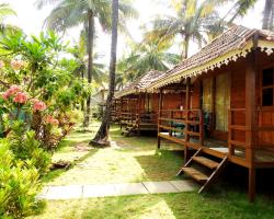 Morjim Hermitage, Beach Side Resort in Morjim