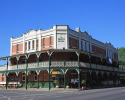 The Neath Hotel Hunter Valley