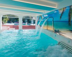 Vip's Motel Luxury Accommodation & Spa