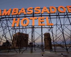 Ambassador Hotel Milwaukee, Trademark Collection by Wyndham