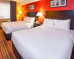 Comfort Hotel & Suites