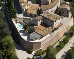 Casa Oliva borgo del Benessere delle Marche