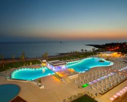 King Evelthon Beach Hotel & Resort