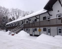 Alpengruss Café & Motel