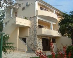 Apartments Tomic