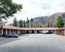 Sierra Motel and Apartments