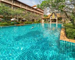 منتجع شاطئ آفالون