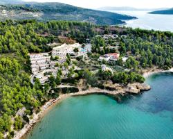 Alonissos Beach Bungalows And Suites Hotel 