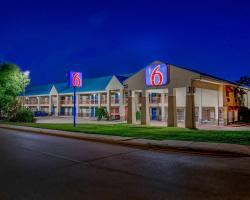 Motel 6-Arlington, TX