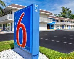 Motel 6 Dania Beach