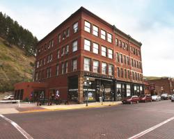 Deadwood Dick's Hotel