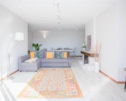 Liiiving in Porto | Sea & River View