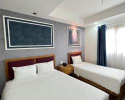 Holiday Suites Hotel & Spa