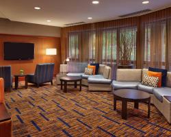 Courtyard by Marriott Kansas City Shawnee