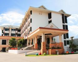 Ayara Grand Palace Hotel