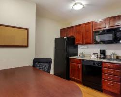 MainStay Suites Fitchburg - Madison