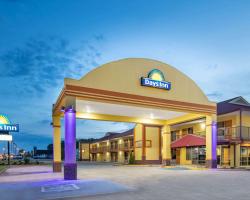 Days Inn by Wyndham Muscle Shoals