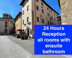 Hotel Caffè Verdi - 24 hours Reception