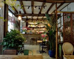 Peking Station Hostel