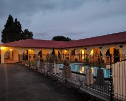 Captains Quarters Motor Inn