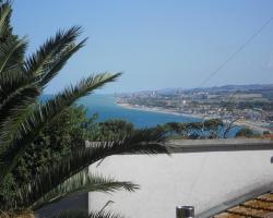 Nunzia - Trilocale con terrazzo vista mare e doppi servizi