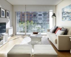 Black & White 3 Apartment by Feelfree Rentals