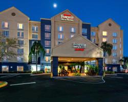 Fairfield Inn and Suites by Marriott Orlando Near Universal Orlando