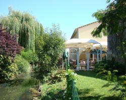 Logis Le Cheval Blanc et Le Clovis