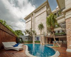 Alron Hotel Kuta Powered by Archipelago